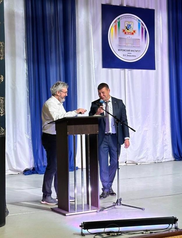 От машинного обучения к большим языковым моделям: лекция в МИВлГУ от ведущего специалиста РАН по искусственному интеллекту