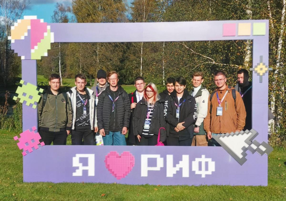 Студенты IT- кластера МИВлГУ - участники масштабного Российского Интернет-форума