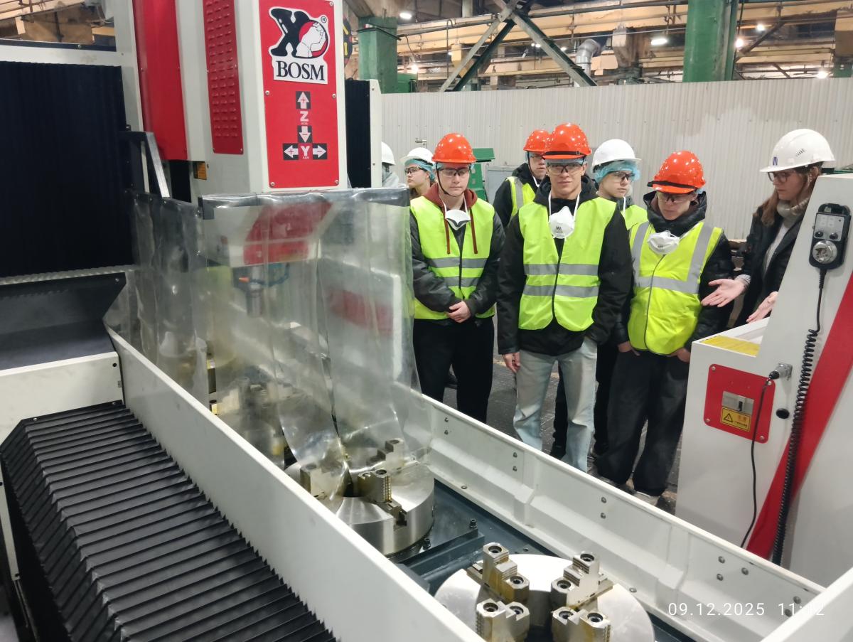 Как рождается инженер - студенты машфака в гостях у МЗТА