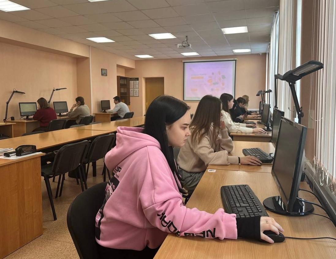 Наши студенты - экономисты штурмуют Всероссийский конкурс