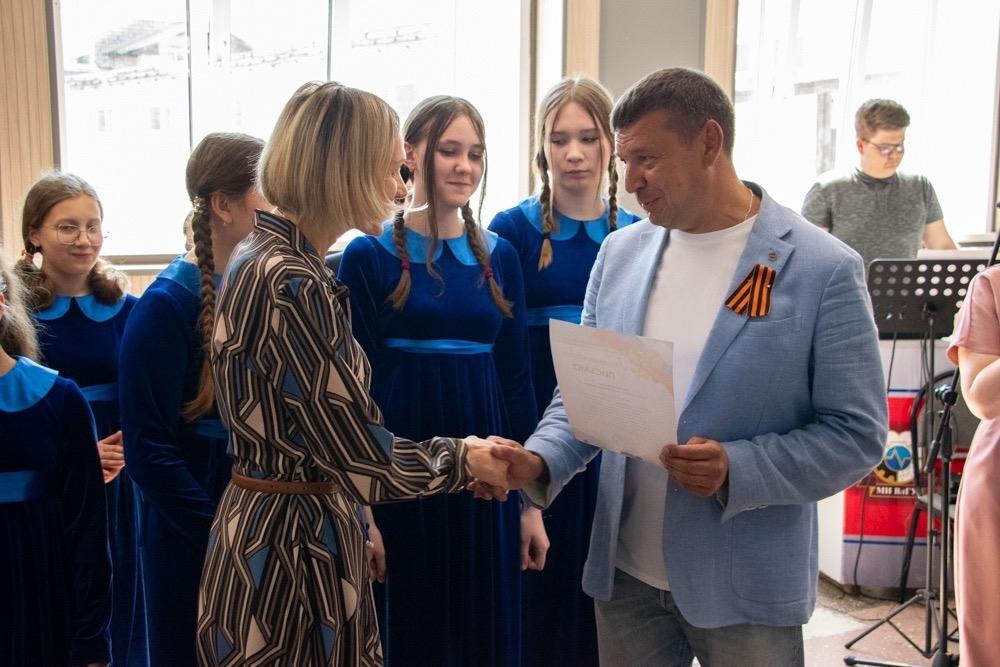 7 мая в фойе главного корпуса МИВлГУ состоялся праздничный концерт, посвященный священной для каждого из нас дате — Дню Победы.