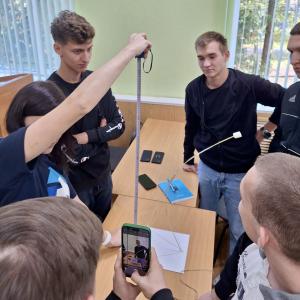 Новое лабораторное оборудование на кафедре УКТС и «практическая мозгобойня» на кафедре радиотехники