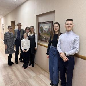 В главном корпусе института открылась выставка живописи Валентина Крёкина