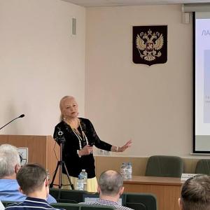 Открытая лекция: "Сколько шагов от радиофизики до фотоники?"