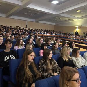 От машинного обучения к большим языковым моделям: лекция в МИВлГУ от ведущего специалиста РАН по искусственному интеллекту