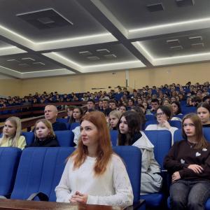 Профилактика с заботой о будущем: в МИВлГУ состоялся важный разговор со студентами