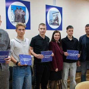 Продолжением II Чемпионата по фиджитал-мини-футболу стало награждение призеров и победителей.