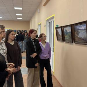 В МИВлГУ открылась новая художественная выставка