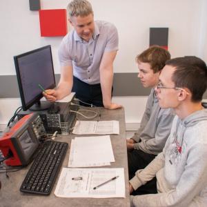 Инженерный кейс-чемпионат для учеников 10 классов в Муромском институте ВлГУ