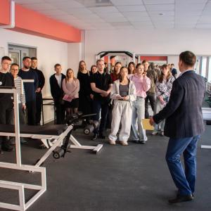 Работа в "Яндекс", стипендия в 30000 рублей, лаборатории и общежитие - День открытых дверей в МИВлГУ показал, каким бывает настоящее образование