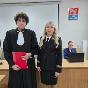 Суд удаляется на совещание… в аудитории МИВлГУ